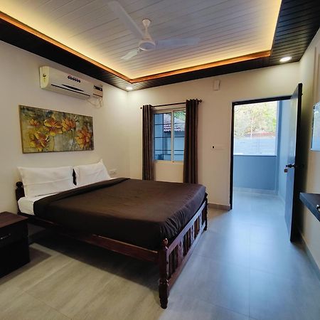 Kevin'S House By Travelkrafts Hotel อันจูนา ภายนอก รูปภาพ