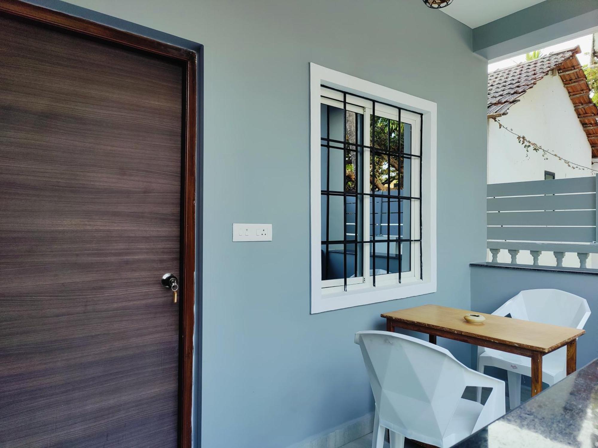 Kevin'S House By Travelkrafts Hotel อันจูนา ภายนอก รูปภาพ