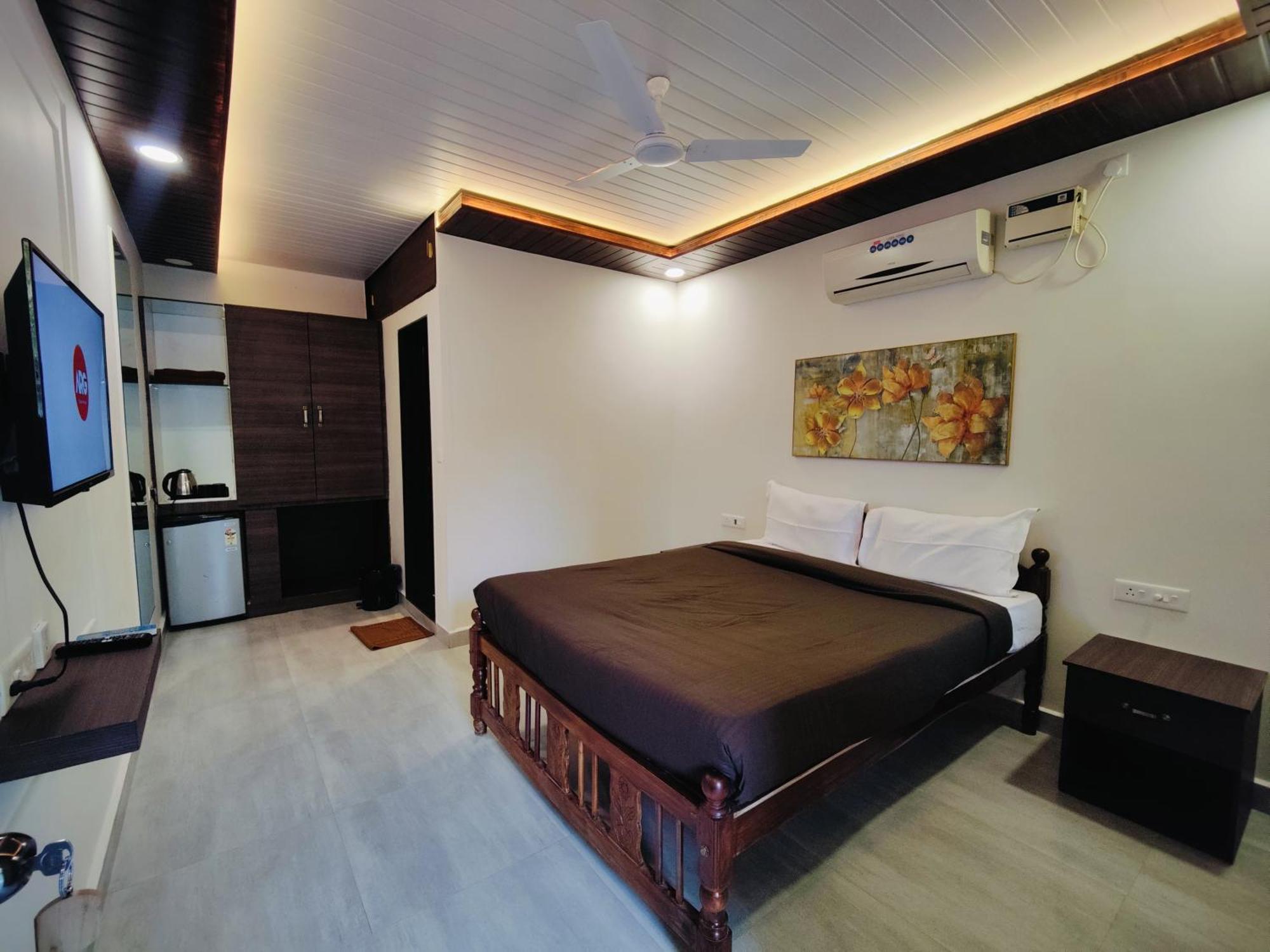 Kevin'S House By Travelkrafts Hotel อันจูนา ภายนอก รูปภาพ