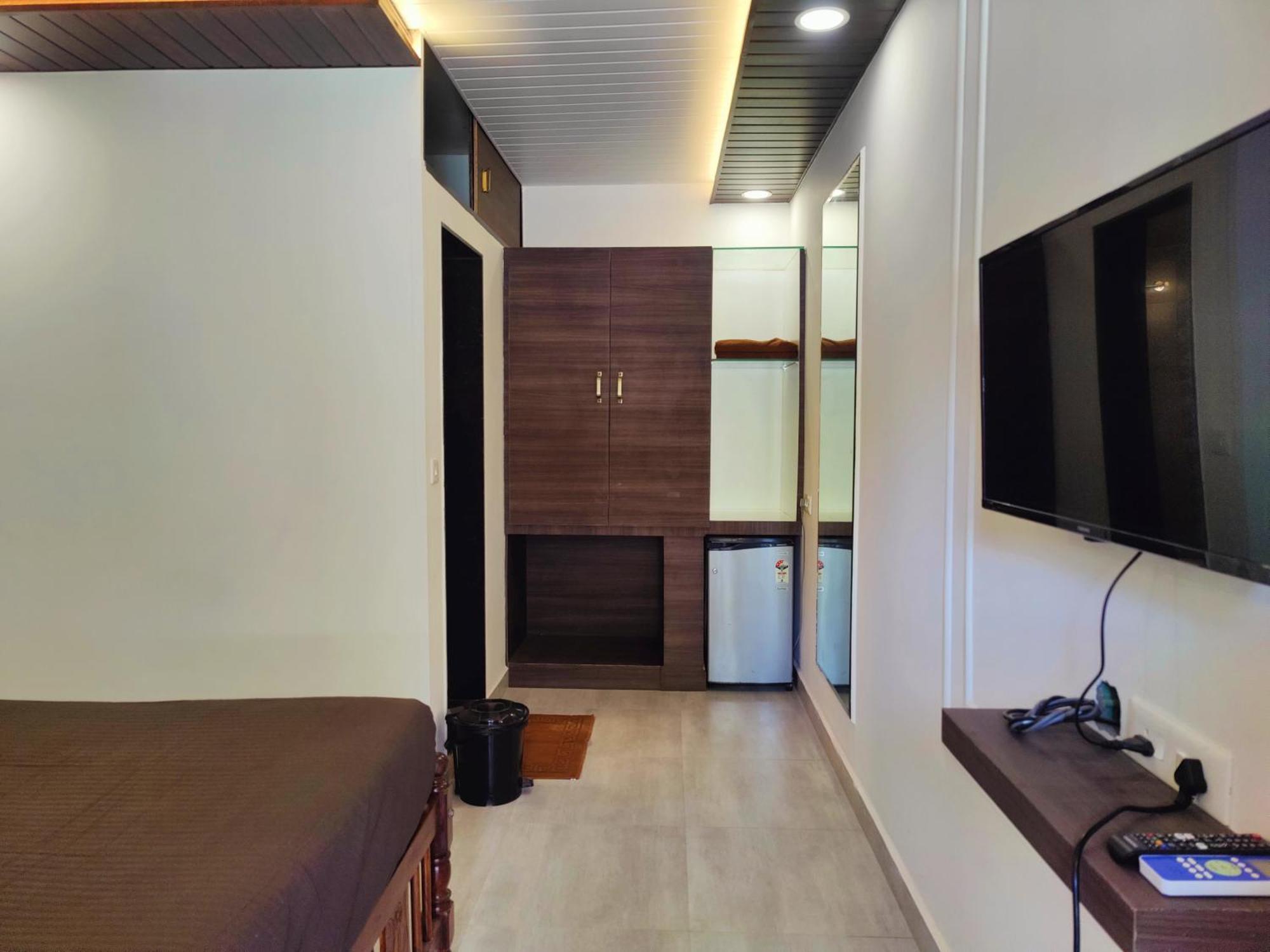 Kevin'S House By Travelkrafts Hotel อันจูนา ภายนอก รูปภาพ