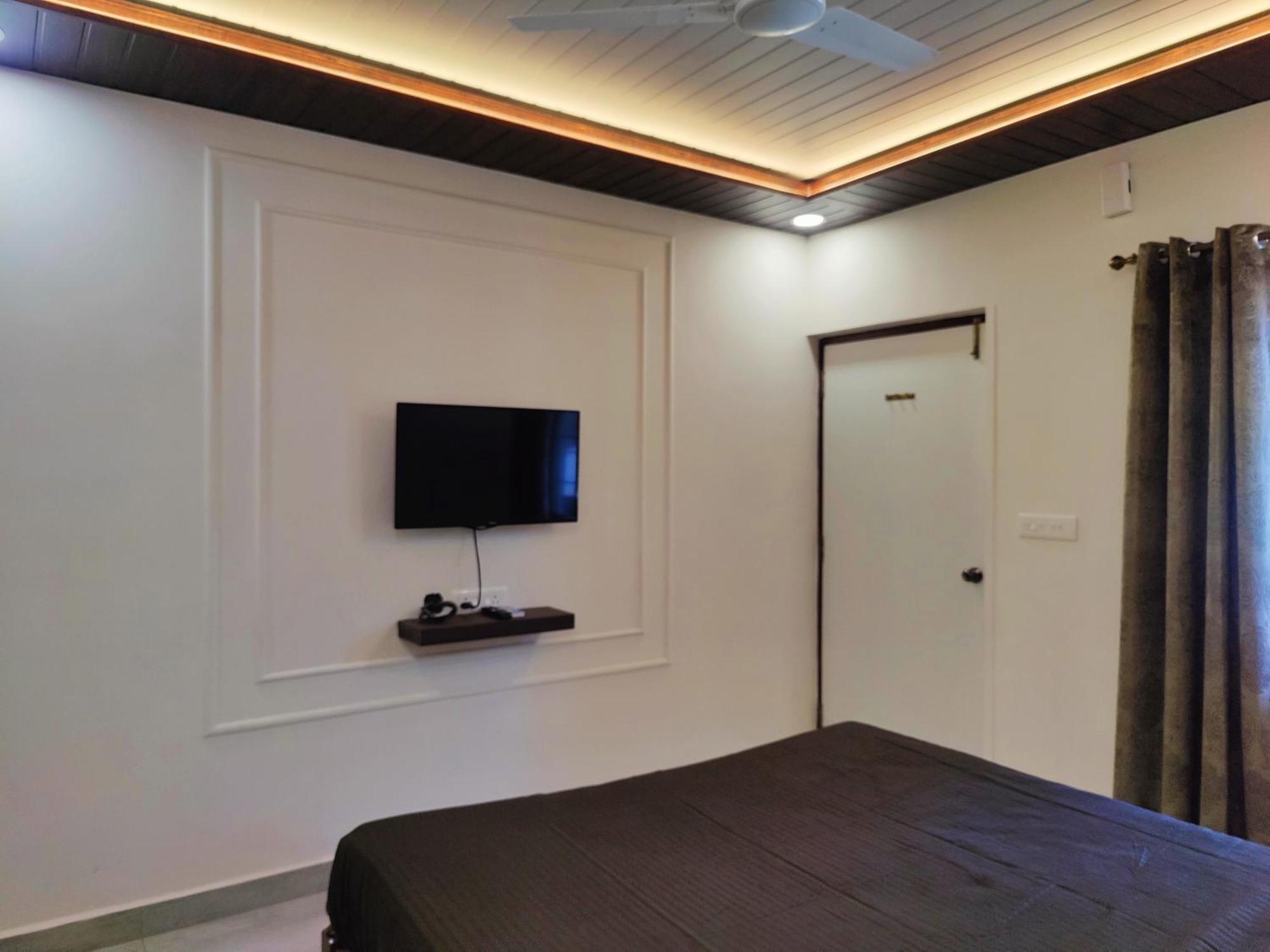 Kevin'S House By Travelkrafts Hotel อันจูนา ภายนอก รูปภาพ